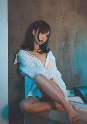 年轻的女教师电影_BD免费观看最新